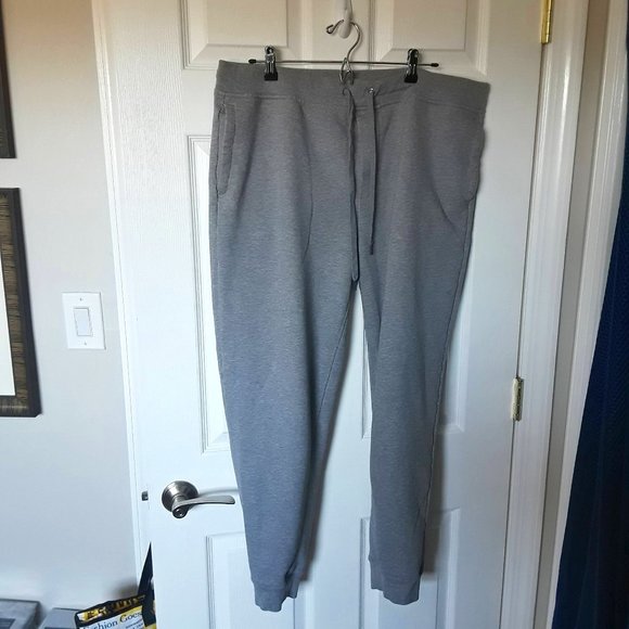 Banana Republic French Terry Jogger - Picture 1 of 8